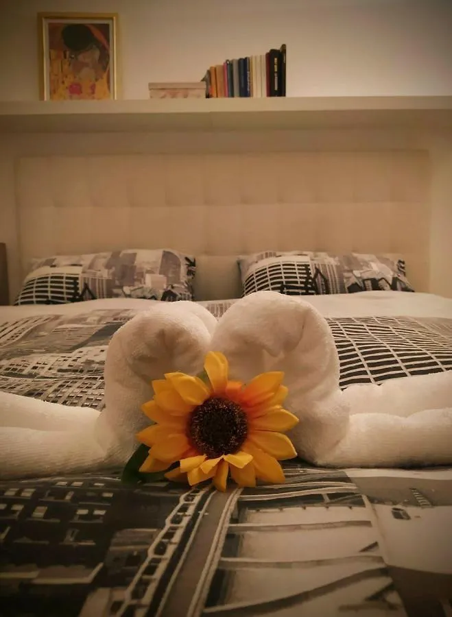 Rosy House Apartment Lodi